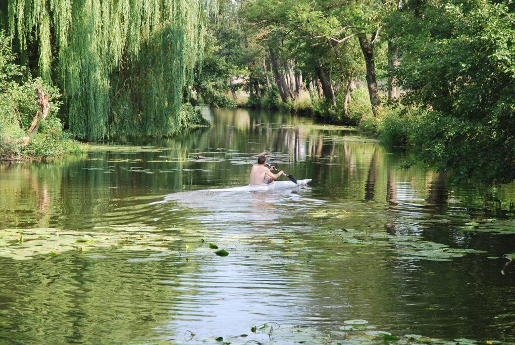 Villa Magnifique Moulin proche Chablis, jacuzzi et rivière Annay-sur-Serein Esterno foto