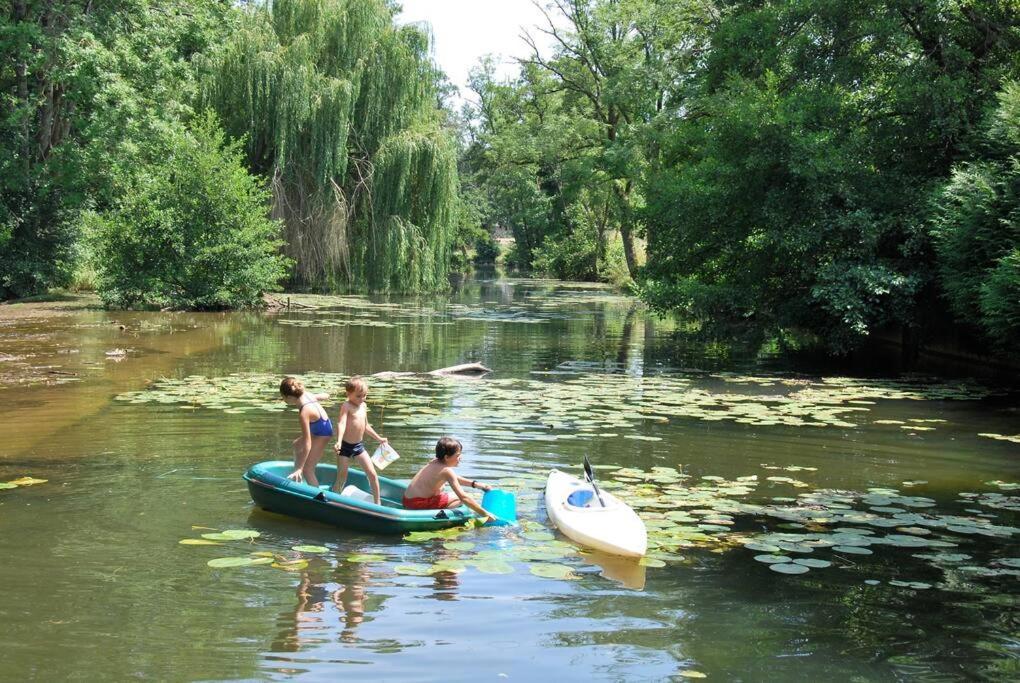 Villa Magnifique Moulin proche Chablis, jacuzzi et rivière Annay-sur-Serein Esterno foto