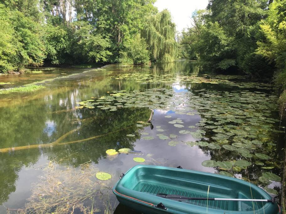 Villa Magnifique Moulin proche Chablis, jacuzzi et rivière Annay-sur-Serein Esterno foto