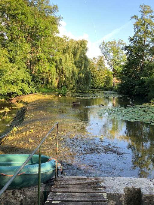 Villa Magnifique Moulin proche Chablis, jacuzzi et rivière Annay-sur-Serein Esterno foto